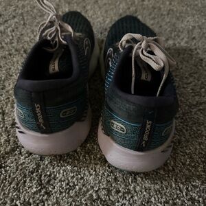 Brooks women Shoes - Black and Blue